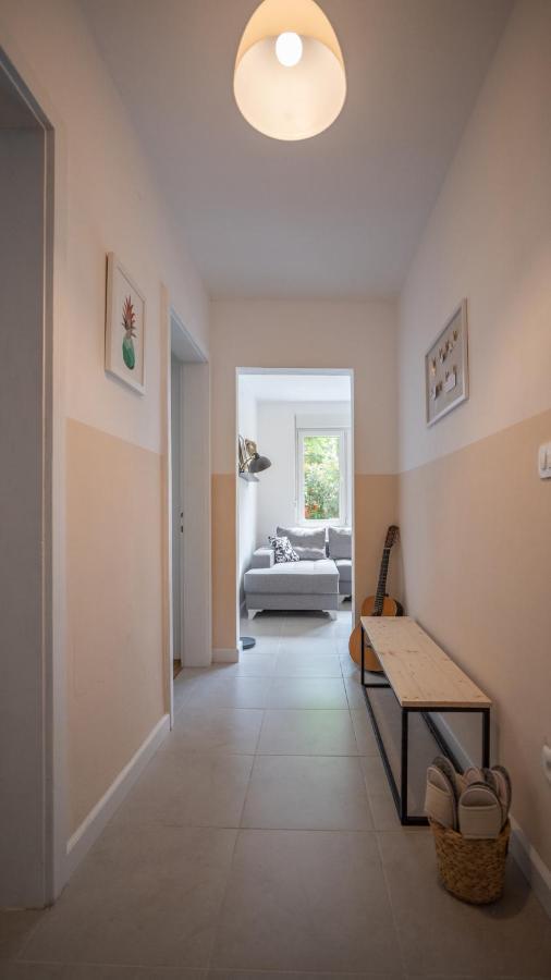 Cozy Apartment, 10 Minutes Walking Distance From The Old Town Котор Екстериор снимка