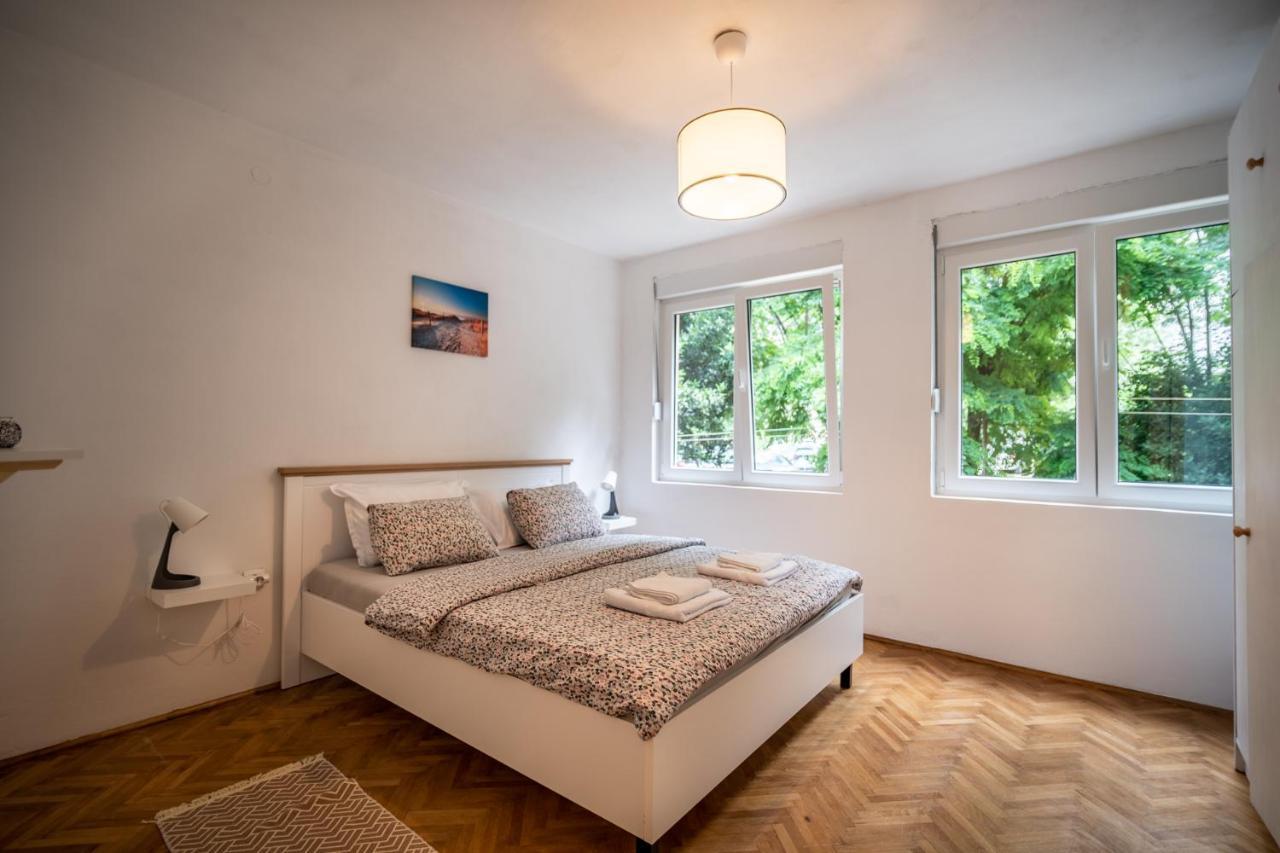 Cozy Apartment, 10 Minutes Walking Distance From The Old Town Котор Екстериор снимка